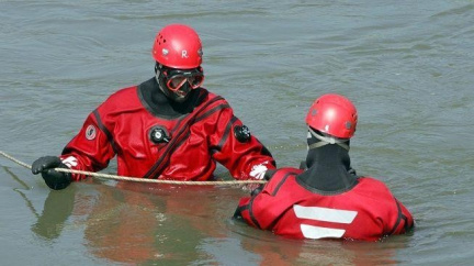 V pražské zátočině se na hladině vznášela mrtvola muže