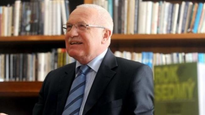 Na summitu EU k Libyi zastoupí Česko Klaus