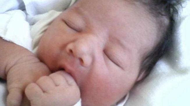 Žena podezřelá z únosu miminka do Německa tvrdí, že šlo o výměnu za dům