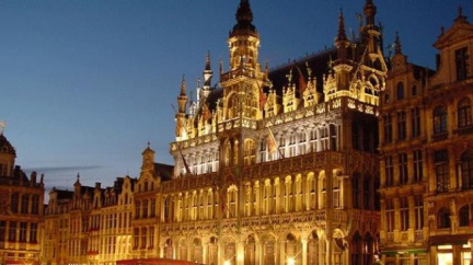 Dokud nebude vláda, nebude sex! tlačí výzva na belgické politiky 