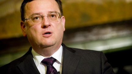 Nečas: Spekulovat je nepřípustné