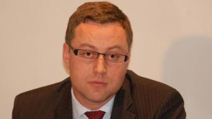 Šéf žalobců: Zvláštní útvar pro boj s korupcí by měl řadu výhod