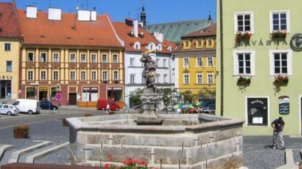 Město Cheb se v roce svého výročí objeví na známkách České pošty