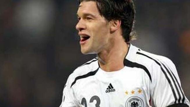 Ballack se po čtyřech měsících vrátil k fotbalu