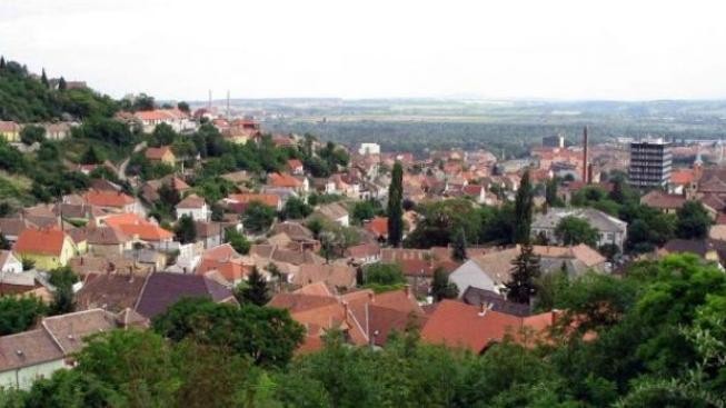 Pécs: Slavné obrazy op-artového mistra Vasarelyho