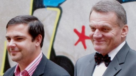 Mocní spojení s minulým vedením Prahy zatím na magistrátu zůstávají