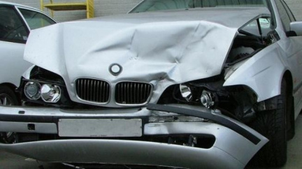 Při srážce dvou automobilů na Frýdecko-Místecku zemřel chodec 