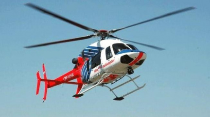 Řidič narazil do tahače, při požáru auta se vážně popálil