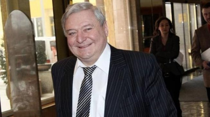 NS nařídil otevřít kauzy policisty Vacka a úniku hovorů lobbisty Šloufa