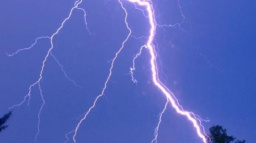 JAR: Do školky uhodil blesk, zabil sedm lidí