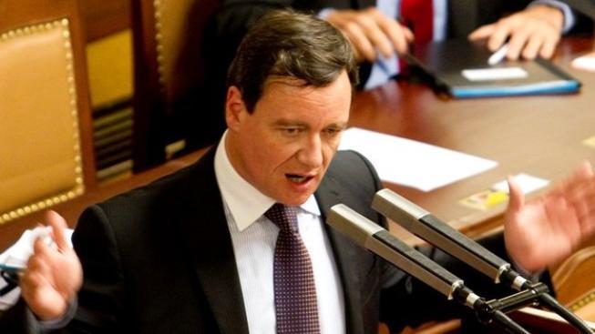 Křesťanský demokrat s mluvou Ratha. Politology zatracen