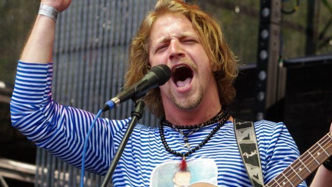 Hitparáda má jednoznačného lídra. Klus vede žebříček nejprodávanějších alb