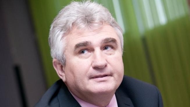 Šéfem Senátu zvolen Štěch, prvním místopředsedou Sobotka