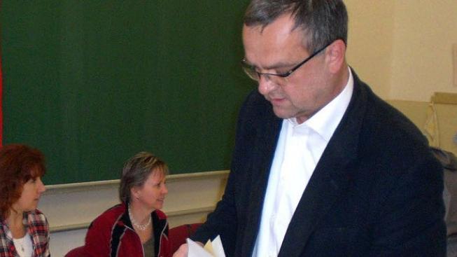 Rovná daň, svatá kráva pravice. Udrží jí koalice?