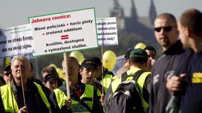 Odboráři prostávkují celý den, bude to 8. prosince