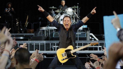 Bruce Springsteen dnes ovládne pražský Eden