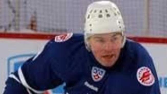 Jágr hraje i s naraženou klíční kosti, na Karjale ale bude chybět 