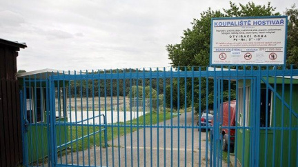 Z Hostivařské přehrady vylovili mrtvolu muže. Příčinu smrti odhalí pitva