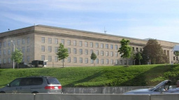 Pentagon: WikiLeaks má tisíce dalších tajných dokumentů
