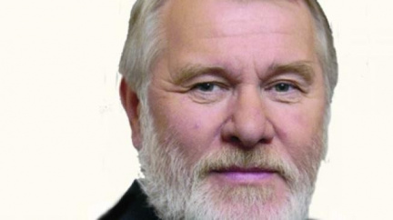 Volte proti Štětinovi, doporučují komunisté