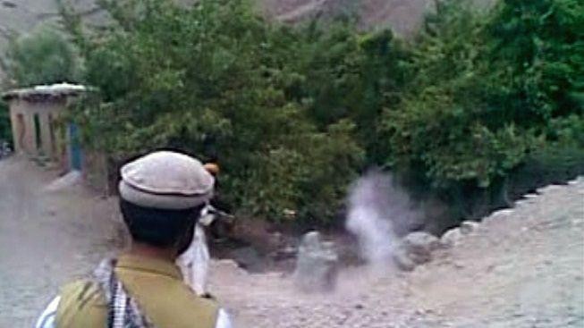 Taliban o sobě dal vědět. Popravil ženu v přímém přenosu