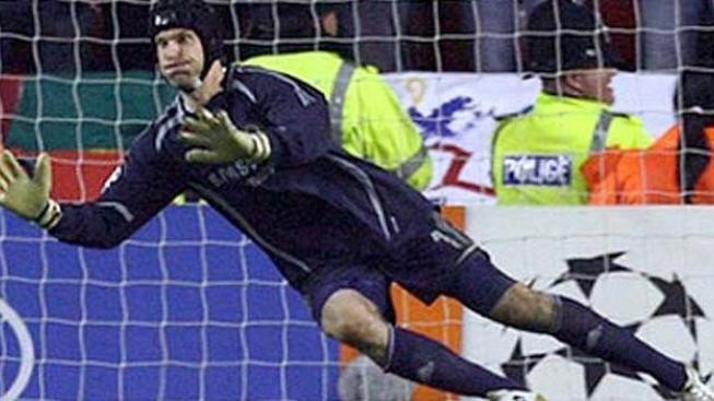 Čech je třetím nejlepším fotbalovým gólmanem desetiletí