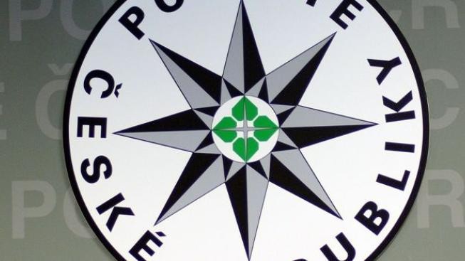 Policie zadržela 3 lidi kvůli drogám včetně policisty 