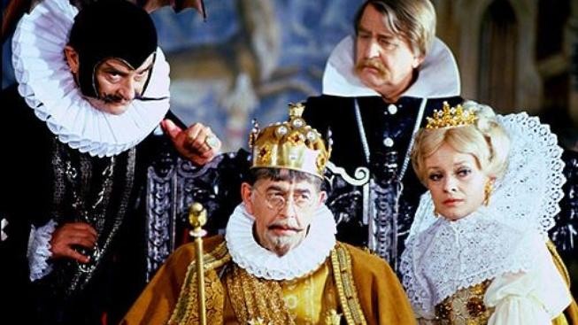 Na zámku v Loučeni budou vystaveny kostýmy ze seriálu Arabela