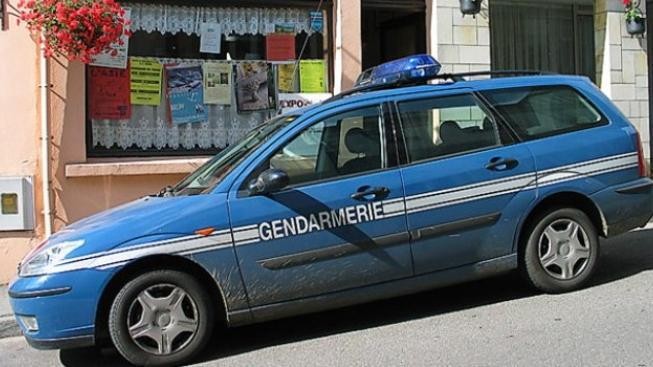 Eiffelova věž v Paříži opět evakuována kvůli bombové hrozbě 