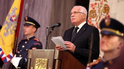 Dva Václavové na Hradě. Jací jsou? Amatér a profík, míní poradci