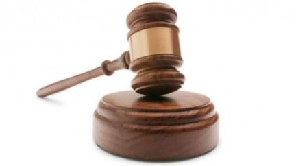 Nejvyšší soud potvrdil trest 9,5 roku za znásilnění a vydírání 