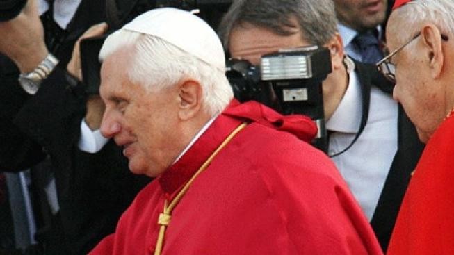 Papež sloužil mši ve Westminsteru, omluvil se za pedofilní aféry