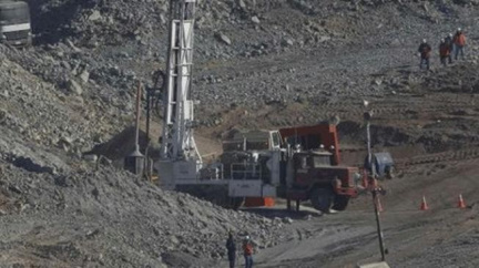 Chile: Zloději ukradli vrtné zařízení. Mělo pomoct zavaleným horníkům