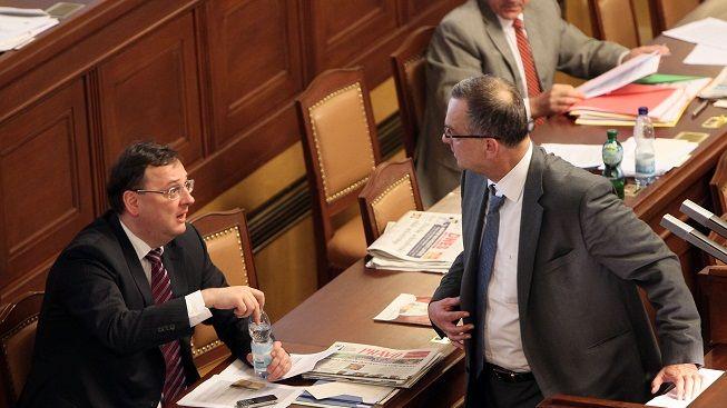 Předčasné volby: To pravice nesmí dopustit. Je to sebevražda