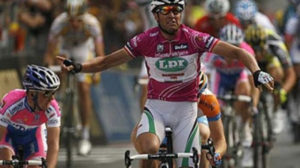 Čtvrtou etapu Vuelty vyhrál Antón, v červeném dál pojede Gilbert 