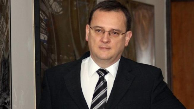Silné Drábkovy nervy. Nečasův útok spolkl a vyřeší ho "doma"
