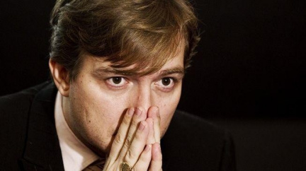 Muž, který spravedlivě ztrestal nafoukaného Babáka, je obviněn policií