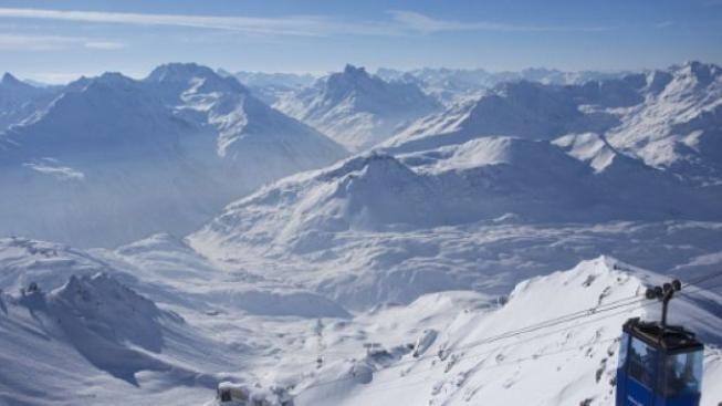 Kvůli lavinám v Alpách zahynulo dalších pět lidí