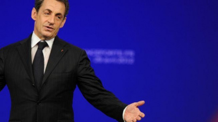 Francouzská policie podnikla razii v Sarkozyho domě