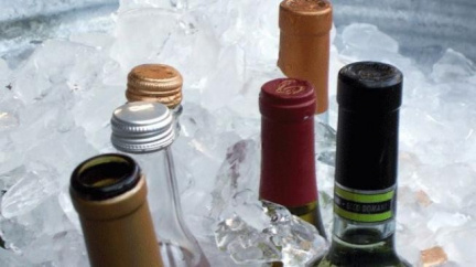 Vedra a smog podle lékařů zvýší počet sebevrahů i alkoholiků 