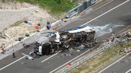 Tragédie autobusu v Chorvatsku: Zranění Češi míří domů, čeká je léčba