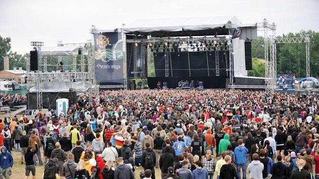 Rock for People začíná. Hradec je na nápor fanoušků připraven