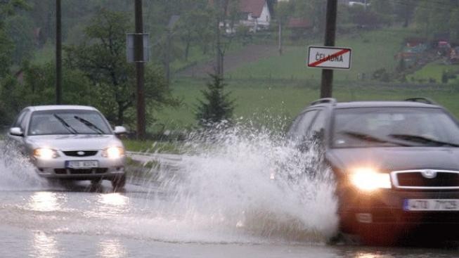 Trvalé deště přinesou záplavy, varují opět meteorologové