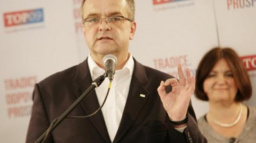 Kalousek: Miliardy rezortům neškrtneme, budou zmrazeny