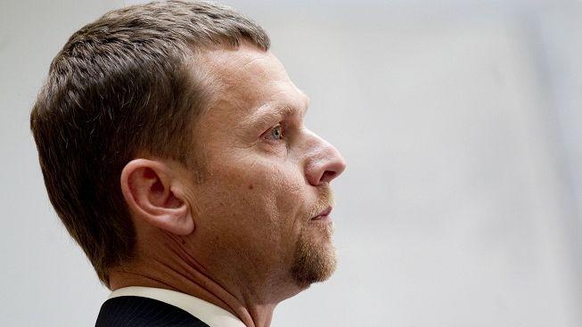 Nečas se vydal na cestu spolupráce s jistými lidmi, upozorňuje Doktor