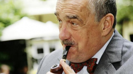 Schwarzenberg ´zmutoval ve Švejka´, kritizuje Die Presse