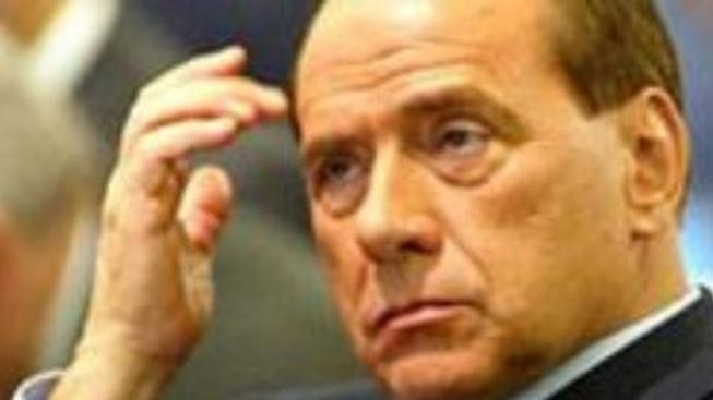 Podle Berlusconiho zůstane Ronaldinho v AC Milán do konce kariéry