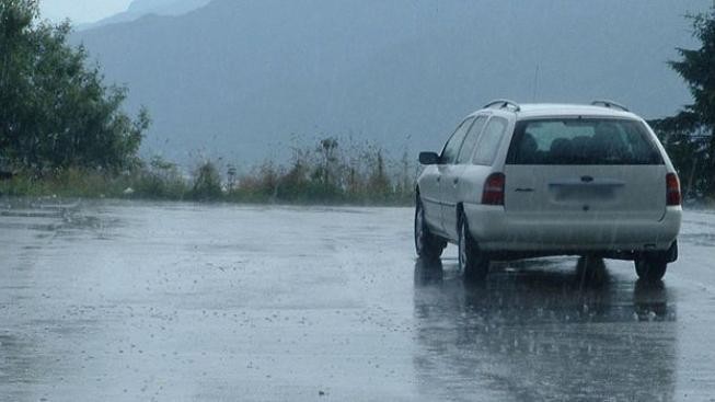 Na víkend dorazí studená fronta, teploty srazí z 35 na 20 stupňů