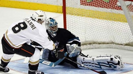Finský útočník Selänne prý bude pokračovat v kariéře v NHL