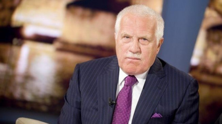 Kteří politici bodují u Čechů? Vede Klaus, John je na tom nejhůř